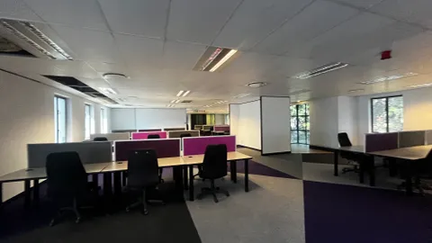 Sandown- 602.04sqm First Floor Building 2, Grayston Office Park,128 Peter Road (2)